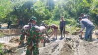 Gotong Royong Tak Kenal Terik, Satgas TMMD Kodim 0102/Pidie Kebut Pembangunan Box Culvert Jalan Pertanian