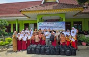 PT Musim Mas Salurkan 480 Paket Perlengkapan Sekolah Melalui Program GNOTA