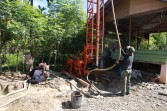 Pantang Menyerah Hadapi Medan Sulit, Satgas TMMD 129 Kodim 0102/Pidie Terus Kejar Sumur Bor untuk Santri dan Warga