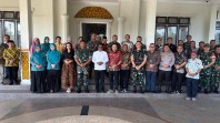 Bupati dan Wabup Sambut Kunjungan Danrem 031/Wira Bima di Rumah Dinas Bupati
