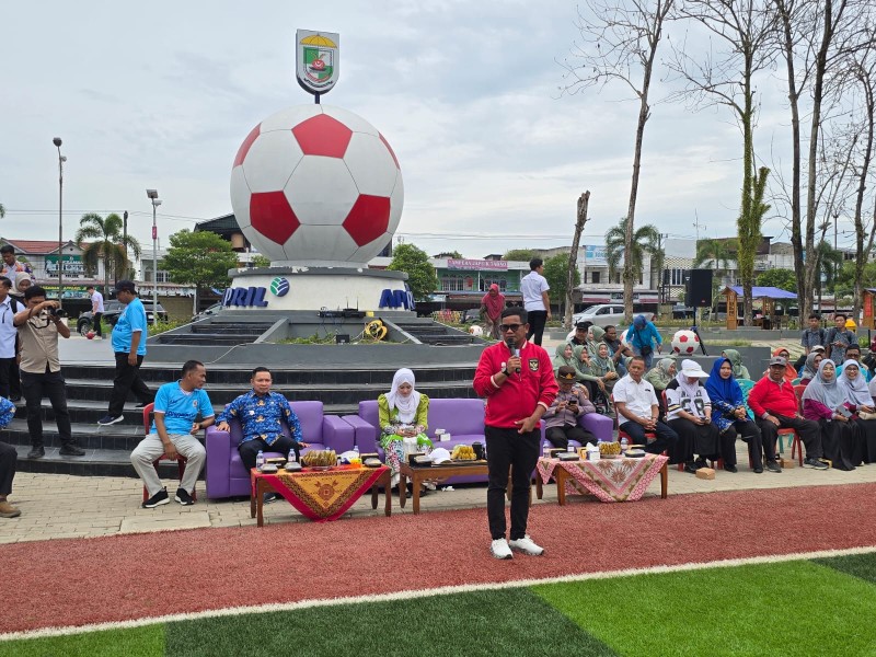 Bupati Pelalawan Buka Turnamen Mini Soccer dan Bola Voli Mini Tingkat Sekolah Dasar Se-Kabupaten Pelalawan