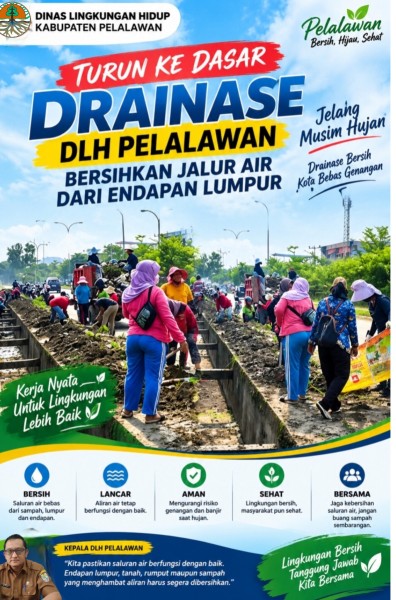 Keruk Hingga Dasar,DLH Pelalawan Angkut Tanah Dan Material Yang Menghambat Aliran Air
