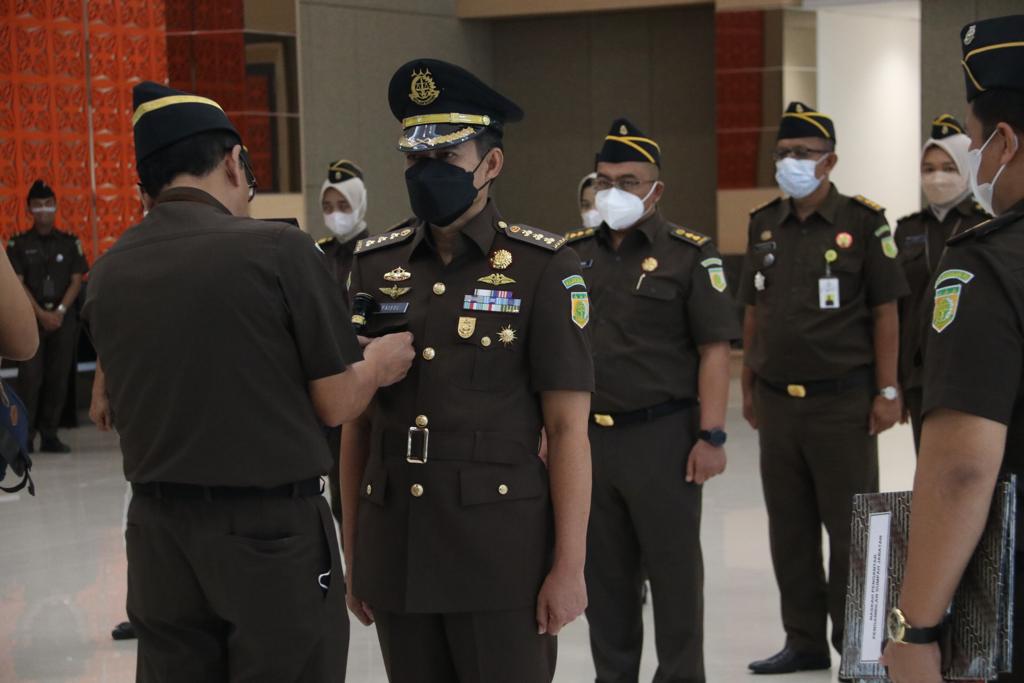 Pengambilan Sumpah Jabatan Dan Pelantikan Asisten Pidana Militer Kejati Riau