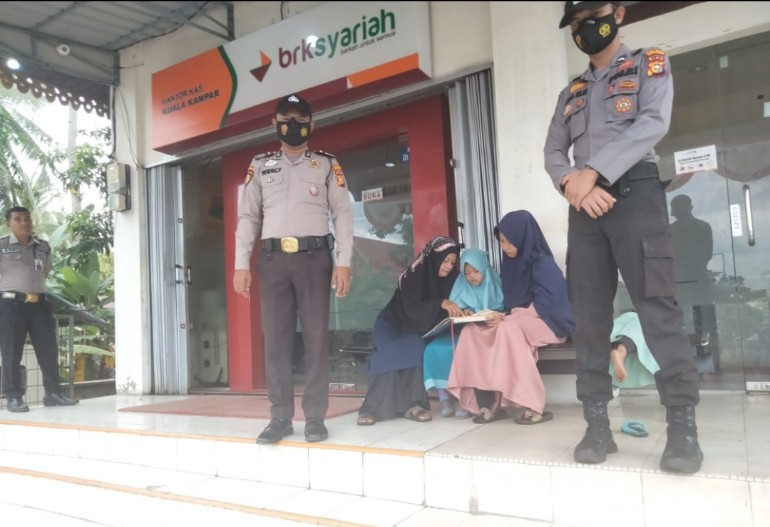 Di Perbankan, Polsek Kuala Kampar Lanjut Patroli Cegah Aksi C3