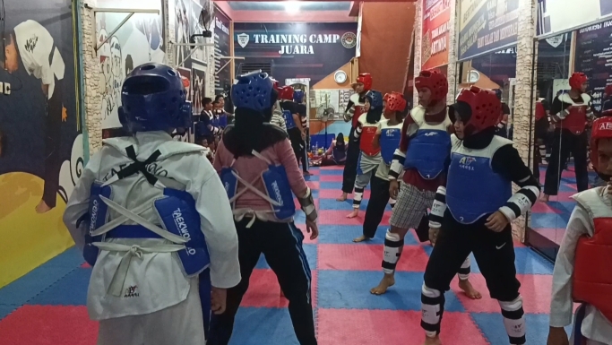 30 Atlit Taekwondo Pelalawan Persiapkan Diri  Mengikuti Kejurprov Taekwondo Piala Walikota Pekanbaru ke VI.