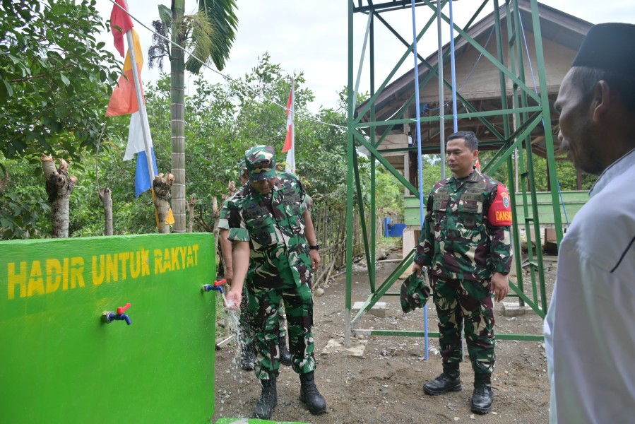 Danrem 011/Lilawangsa Tinjau Sumur Bor, MCK dan Tempat Wudu Hasil TMMD ke-129