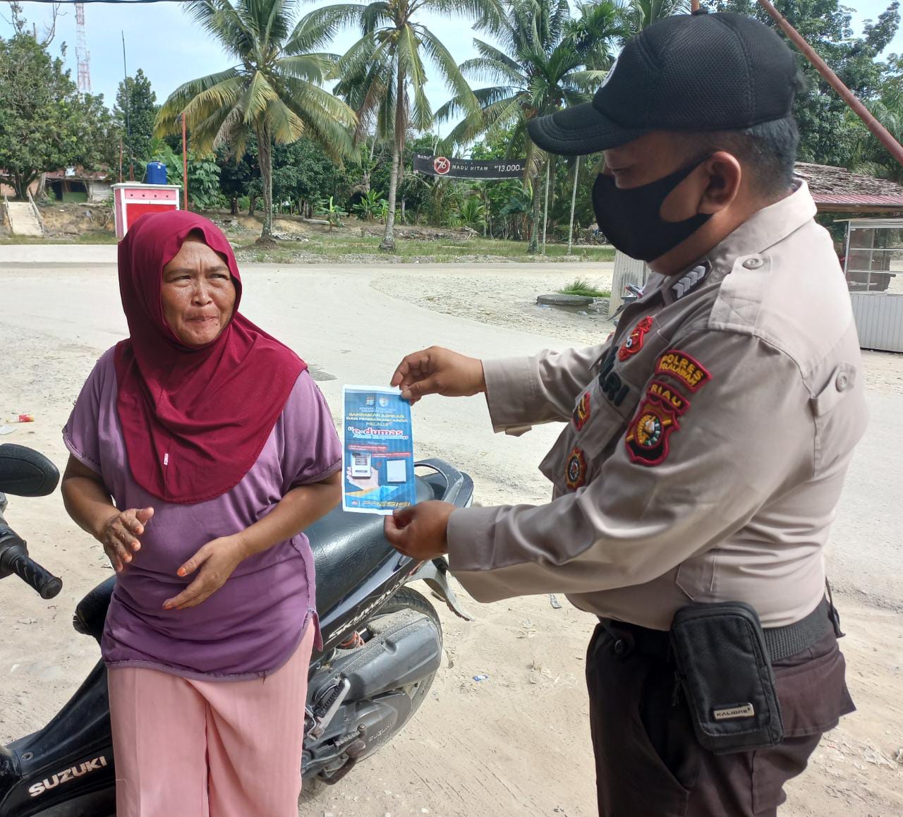 Bripka Heruzan Sosialisasi Aplikasi Pelayanan Pengaduan Masyarakat Terpadu