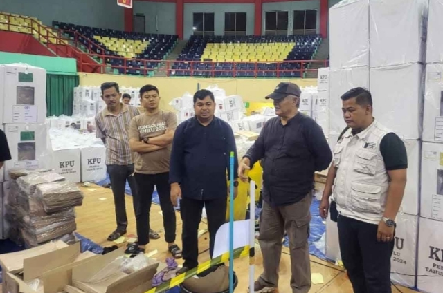 KPU Pelalawan Siap Distribusikan Logistik Pemilu 2024 Ke PPK Di 12 Kecamatan.