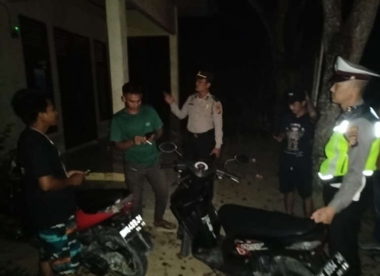 Polsek Bandar Sei Kijang Patroli Pada Malam Hari Cegah Penyakit Masyarakat