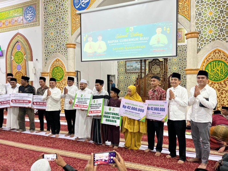 Sempena Safari Ramadhan Gubernur Riau di Pelalawan, BPJS Ketenagakerjaan Serahkan Jaminan Kematian