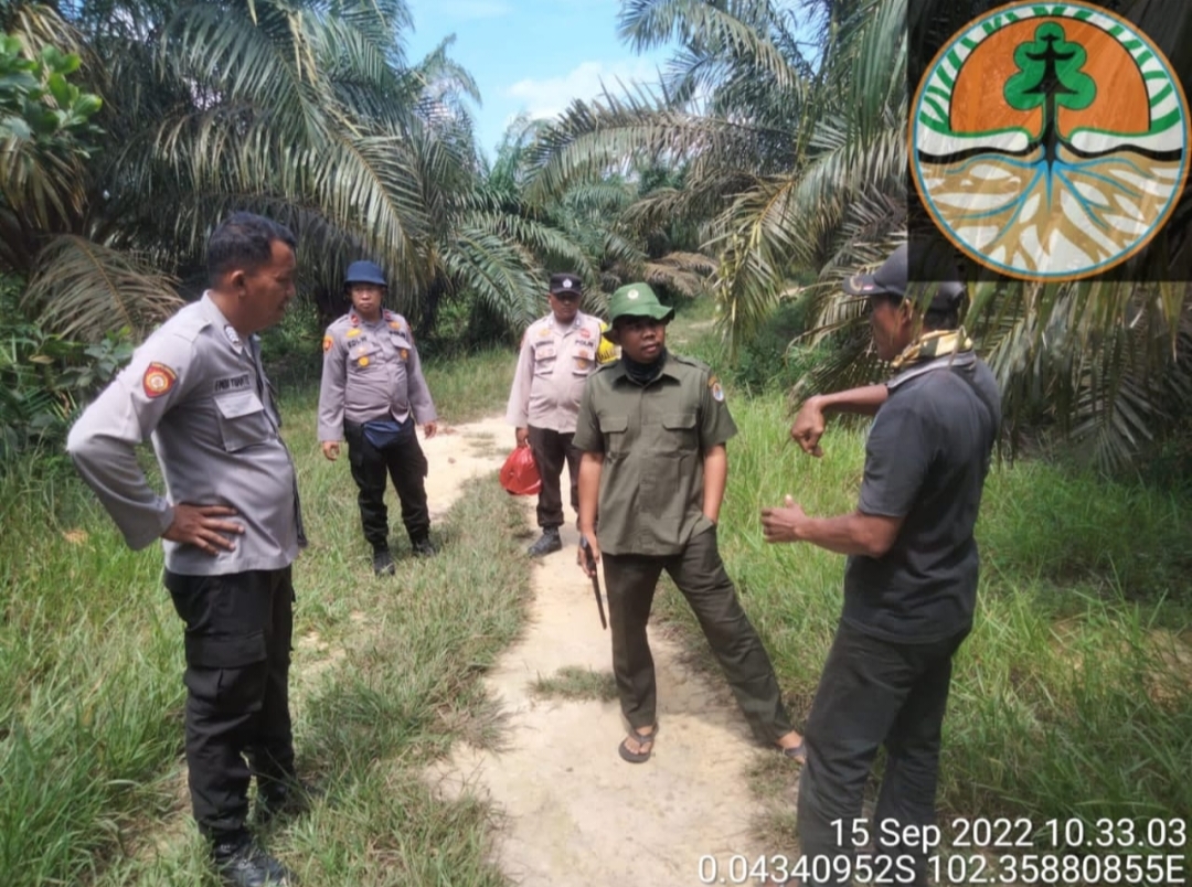 Adanya Informasi Masyarakat, Kapolsek Kerumutan Dampingi BKSDA di Lokasi Dugaan Penemuan Harimau