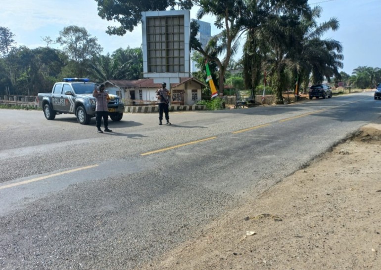 Polsek Pangkalan Lesung Lakukan Patroli di Jalan Lintas Timur