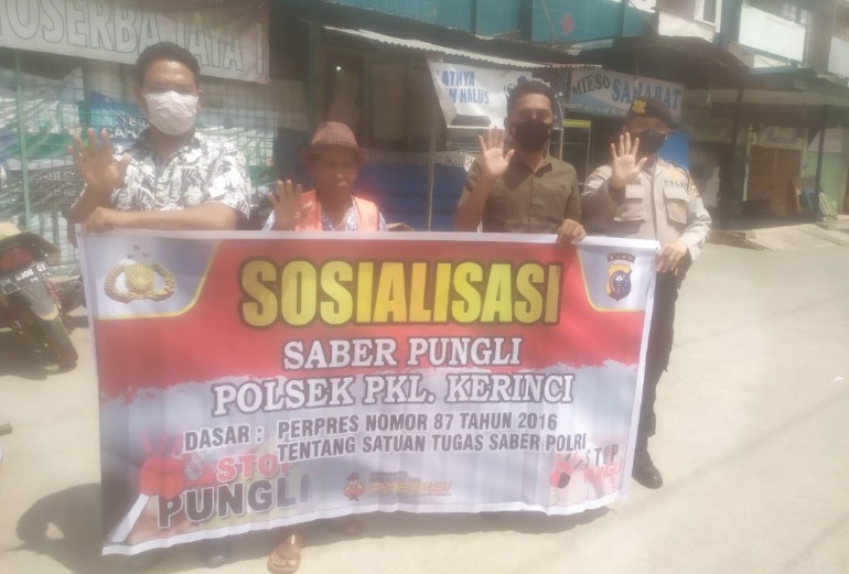 Personil Polsek Pangkalan Kerinci Terus di Kerahkan Lakukan Sosialisasi Saber Pungli