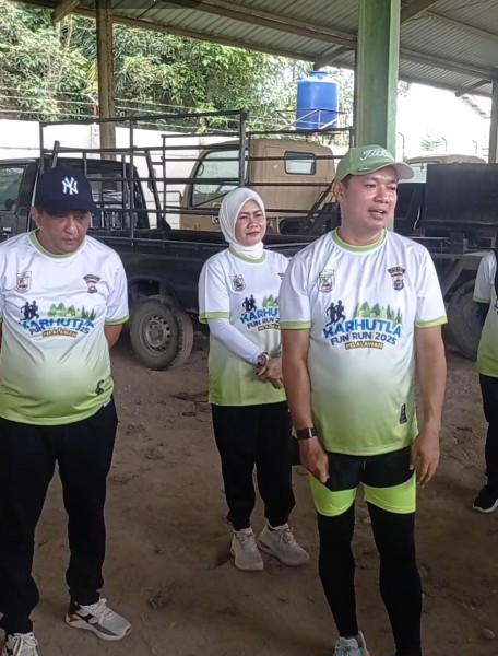 Wabup Pelalawan H. Husni Tamrin Tunjukkan Kepemimpinan Proaktif: Sidak Workshop Sampah, Dengar Keluhan, dan Beri Solusi Nyata