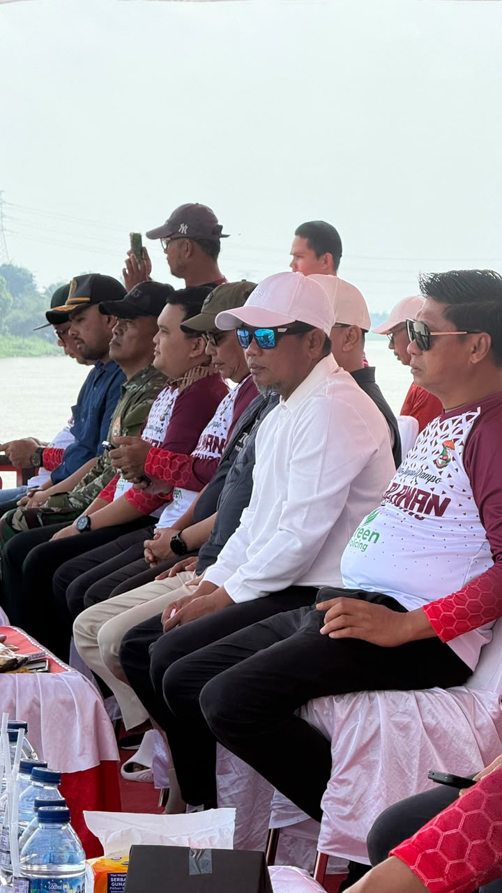 Bupati Zukri Buka Ketinting Boat Racing, Ribuan Warga Padati Sungai Kampar, 